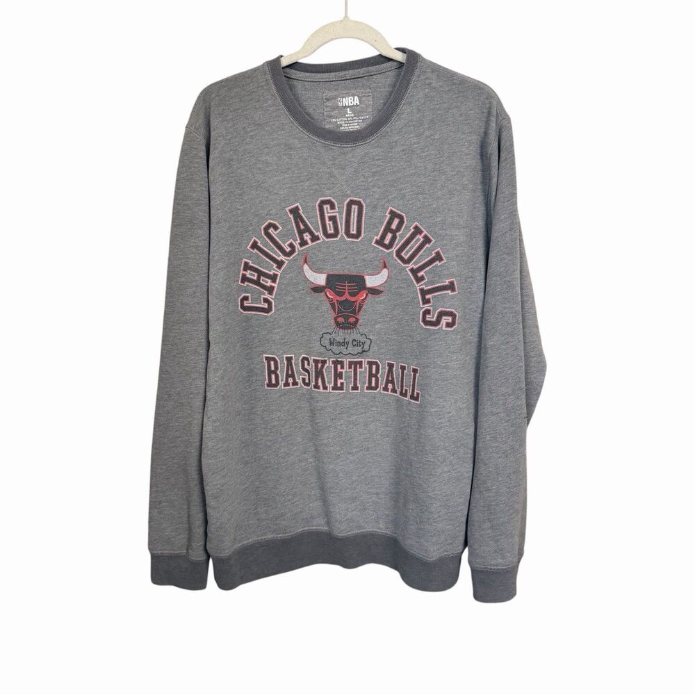 NBA Mens Sz L Gray Chicago Bulls Basketball Sweater Windy City Pullover Sports